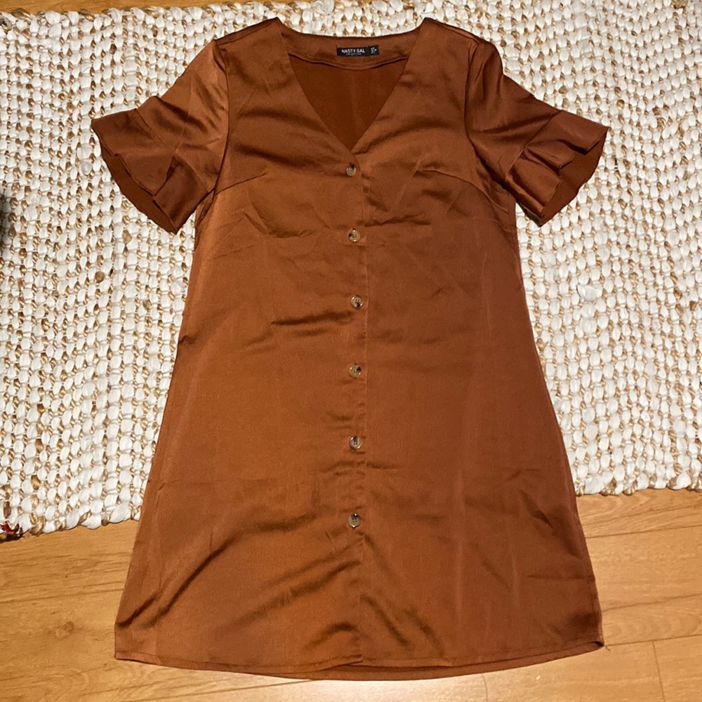 Rust smock dress with faux tortoise shell buttons in rust